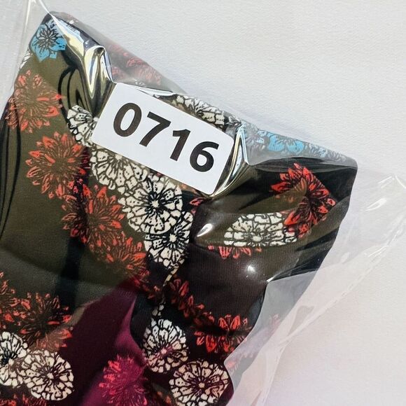 Lularoe Irma Tunic Shirt M Colorful Patriotic Americana Floral US Flags NWT 0716 - Picture 6 of 6